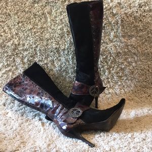 Donald J. Pliner Peace Sign Chocolate Brown Boots